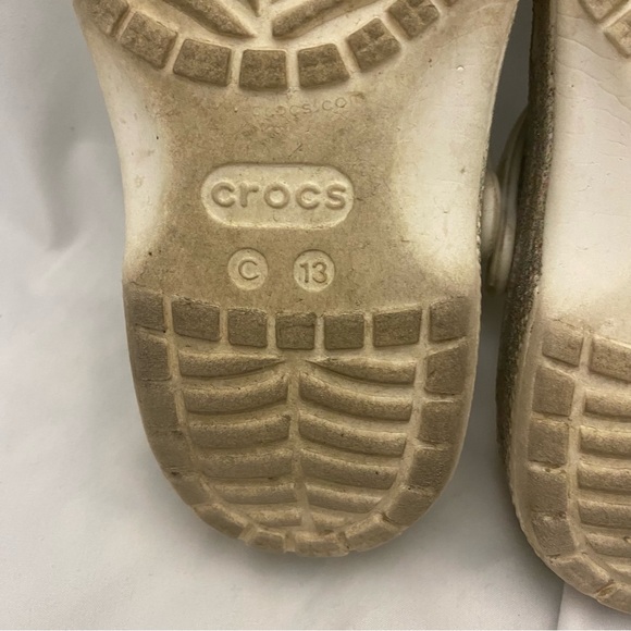 Crocs Classic Girls Size C13 Glitter Rubber Slip On Clog With Swift Music Charms - Picture 6 of 15